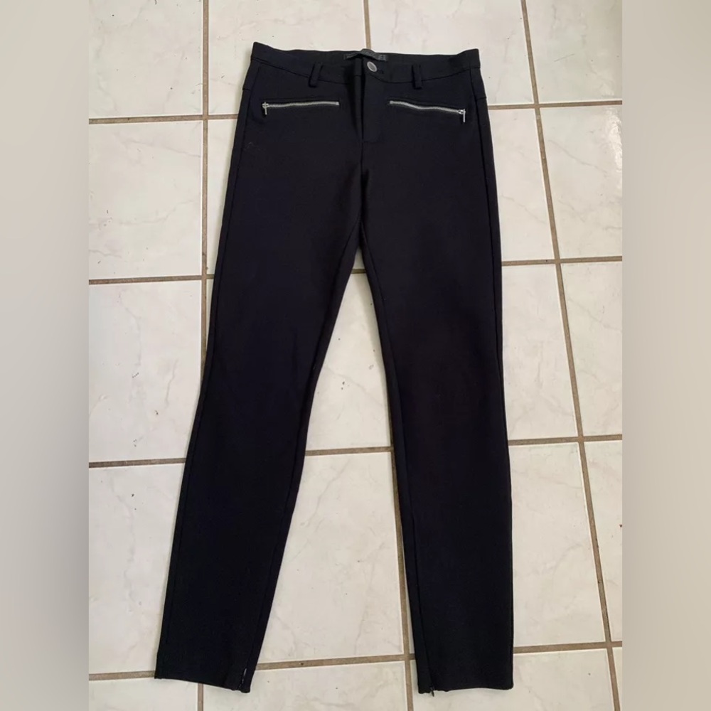 ZARA Pant/ Legging  Size M dressy, and stretchy